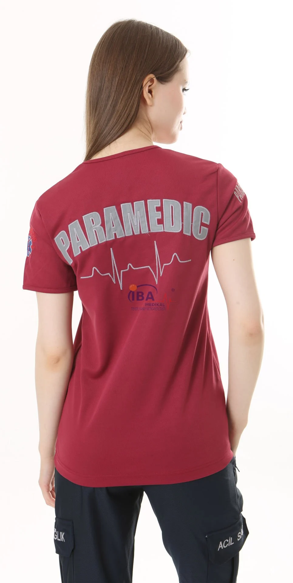 İ-SPORTİVE%20V%20Yaka%20Kısa%20Kol%20Paramedic%20Spor%20T-Shirt